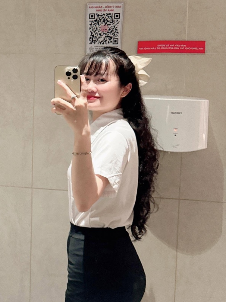 Chị Hoa